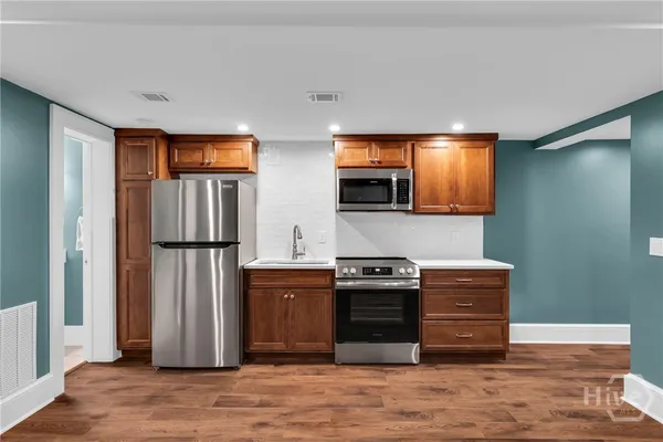 $1,975,000 | 112 West Taylor Street, Savannah, GA 31401