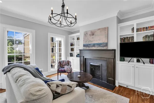 $1,975,000 | 112 West Taylor Street, Savannah, GA 31401