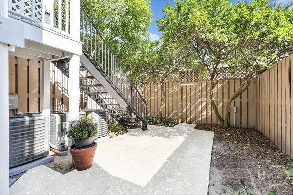 $1,975,000 | 112 West Taylor Street, Savannah, GA 31401