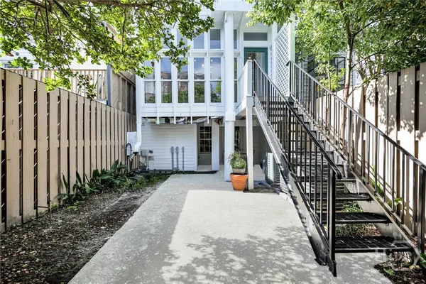 $1,975,000 | 112 West Taylor Street, Savannah, GA 31401