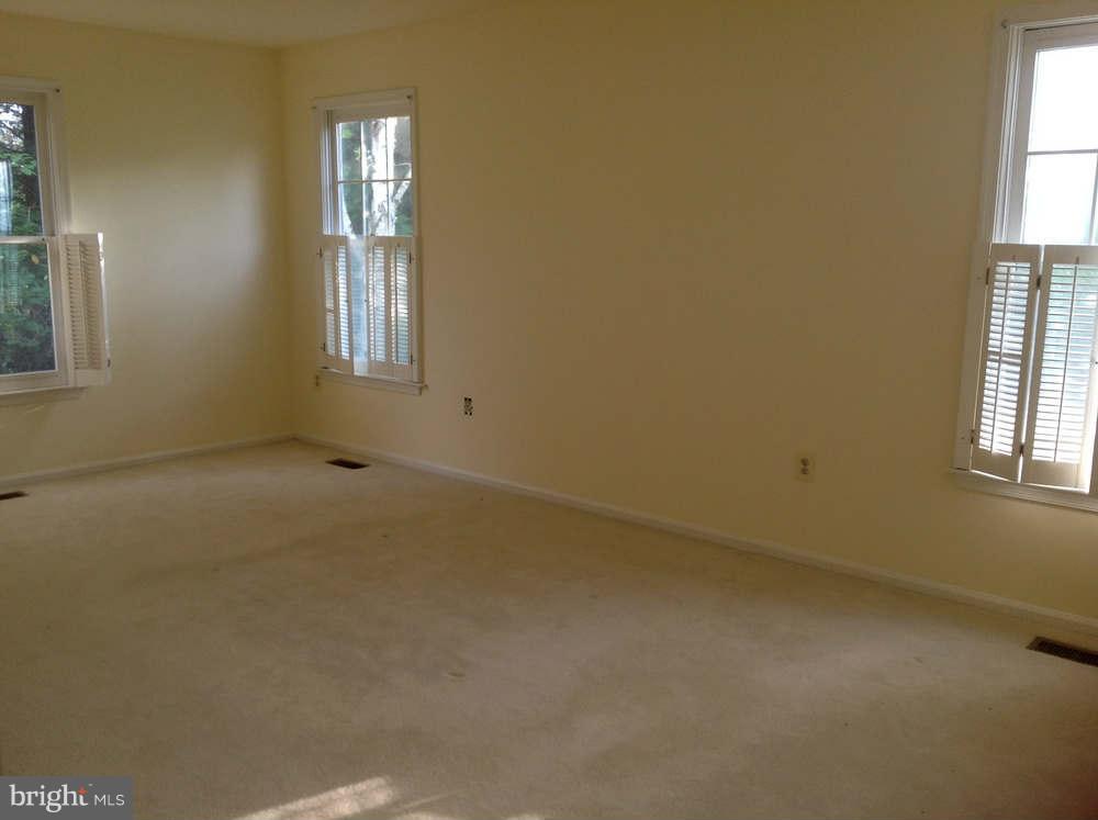 11624 Bootjack Court North Potomac, MD 20878 - Photo 12 of 15 an empty room with windows