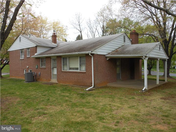196 Brookmead Road Wayne, PA 19087 - Photo 4 of 4 Exterior Back