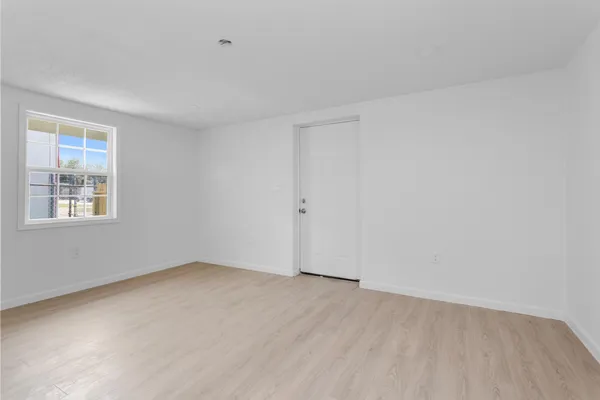 $1,000 | 16016 Green Manor Drive, Unit B, Humble, TX 77396