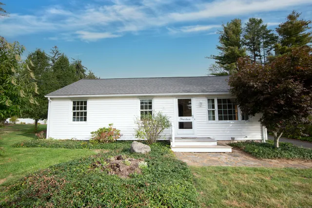 front view of house with a yard