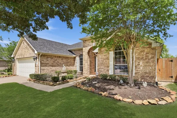 $2,350 | 15110 Greenhaven Lake Lane, Cypress, TX 77429