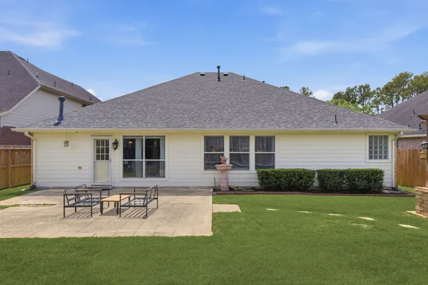 $2,350 | 15110 Greenhaven Lake Lane, Cypress, TX 77429