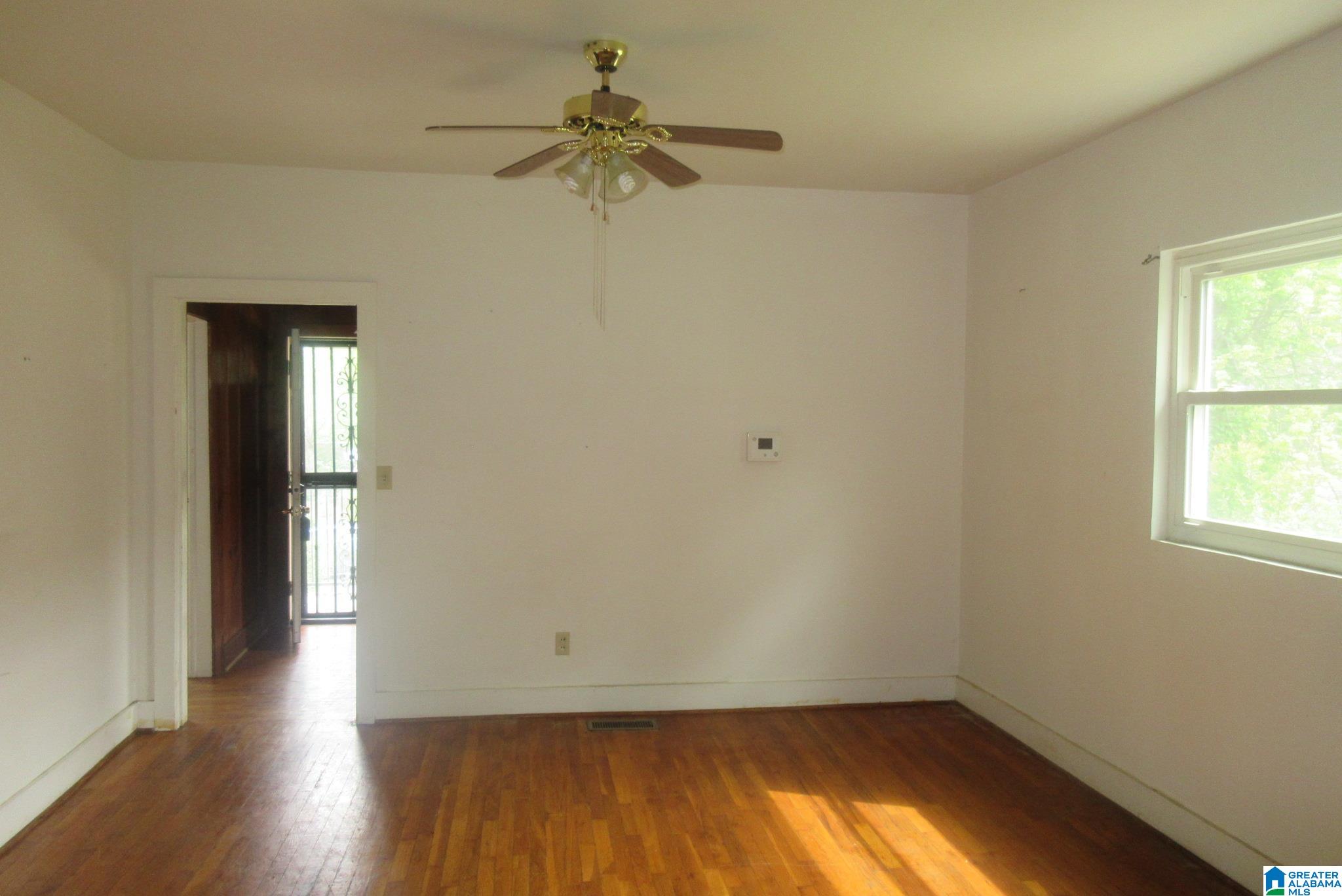 313 58th Street Fairfield, AL 35064 - Photo 8 of 9