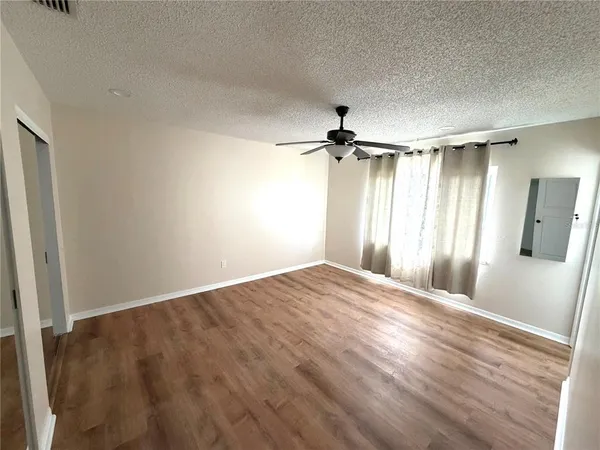 $3,500 | 3500 Overlook Drive Northeast, St. Petersburg, FL 33703