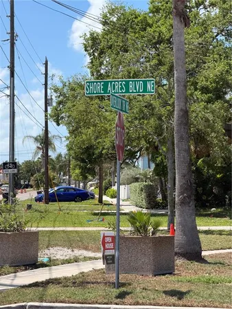 $3,500 | 3500 Overlook Drive Northeast, St. Petersburg, FL 33703