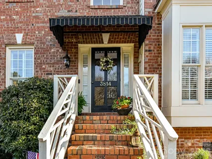 a view of entryway with a front door
