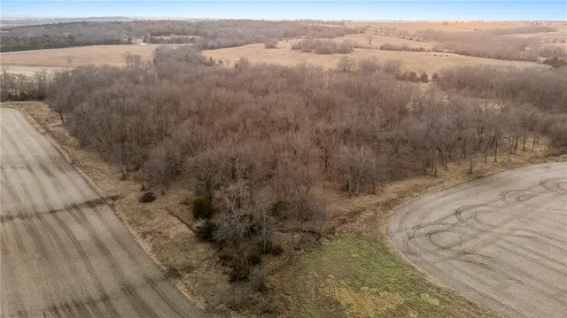 $270,000 | 950 A Delaware Terrace, Williamsburg, KS 66095