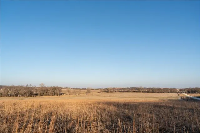 $270,000 | 950 A Delaware Terrace, Williamsburg, KS 66095