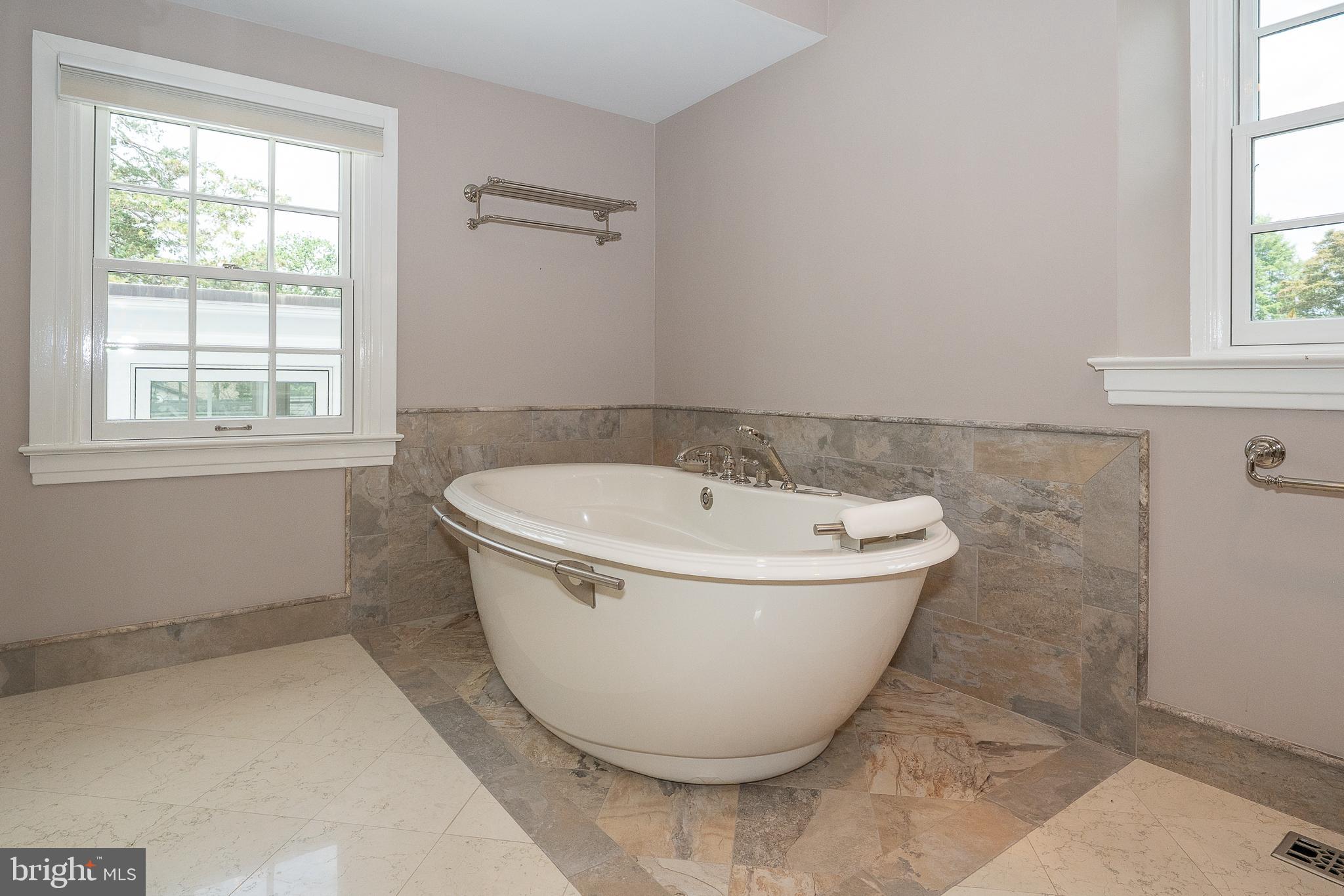 101 East Brookhaven Road Wallingford, PA 19086 - Photo 49 of 136 Primary Bathroom