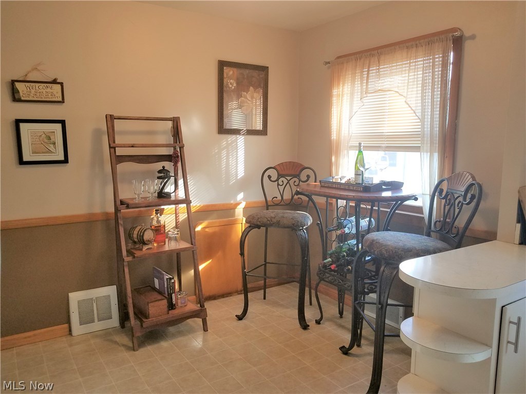 13628 Rockside Road Garfield Heights, OH 44125 - Photo 4 of 22