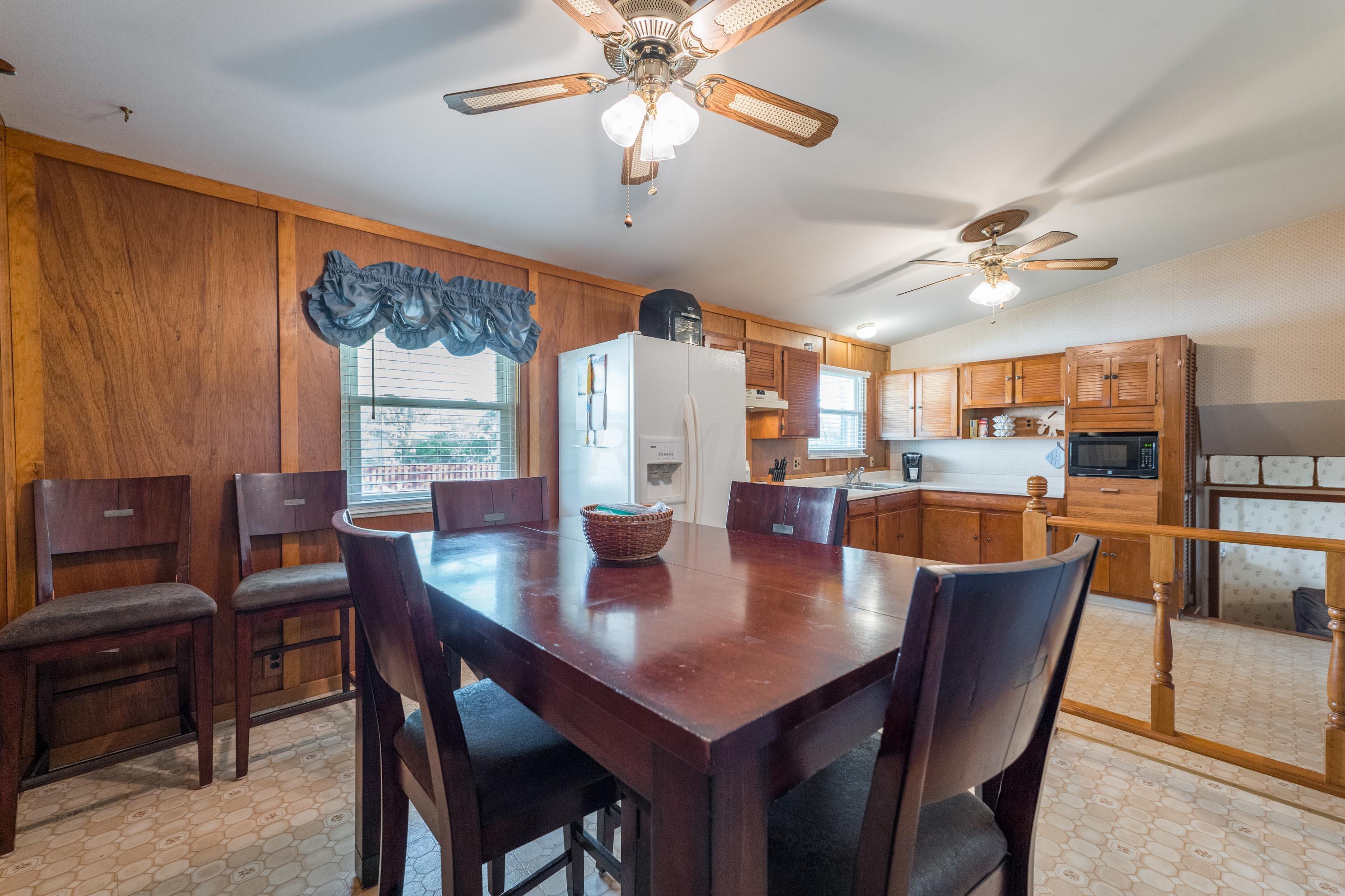 1372 Thurell Road Columbus, OH 43229 - Photo 18 of 57 Eating Area-Kitchen