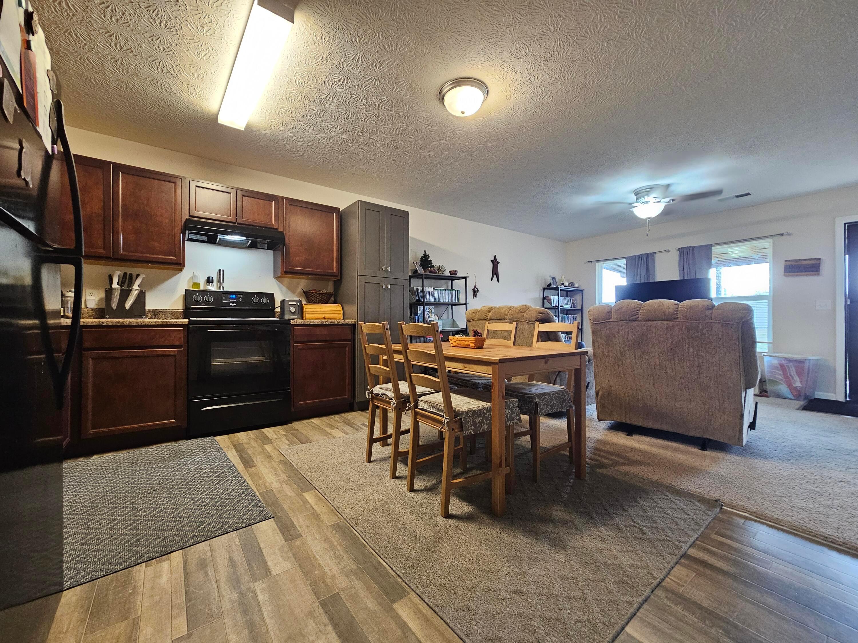 59 Peace Pipe Road Chillicothe, OH 45601 - Photo 4 of 18 20240305_125837