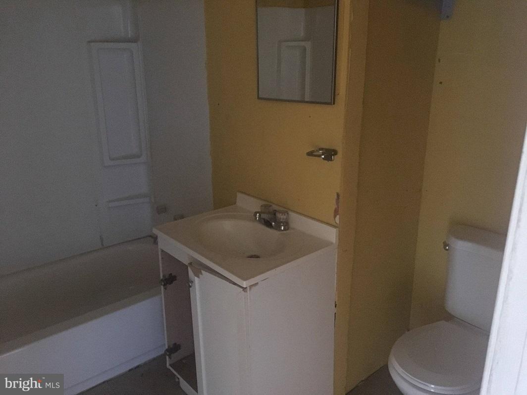 7472 Sumerduck Road Remington, VA 22734 - Photo 8 of 15 Bath