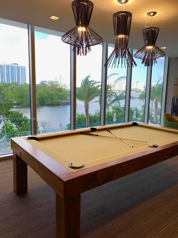 $649,999 | 16385 Biscayne Boulevard, Unit 1806 1, North Miami Beach, FL 33160