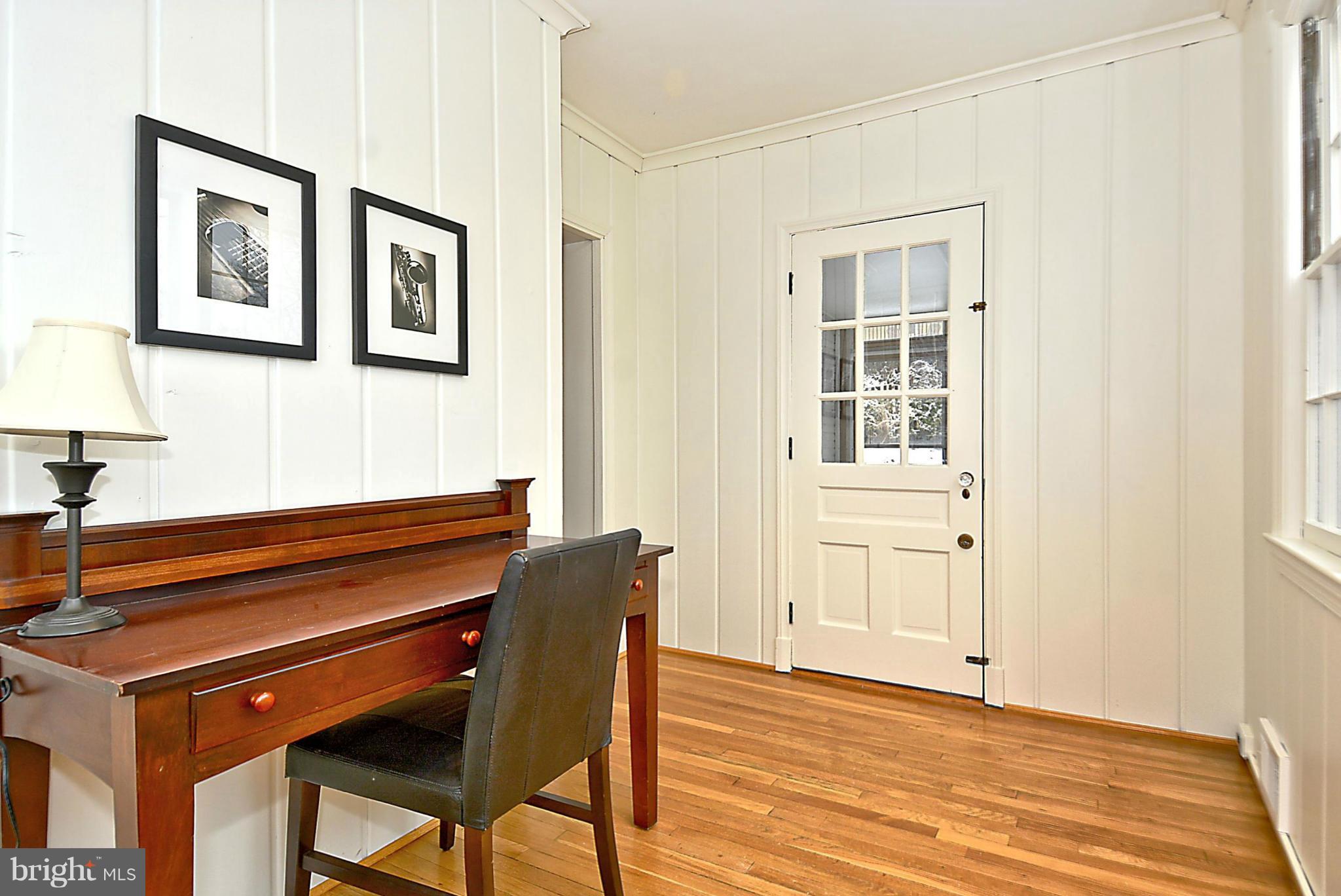 401 Mansfield Road Silver Spring, MD 20910 - Photo 12 of 29 Interior (General)