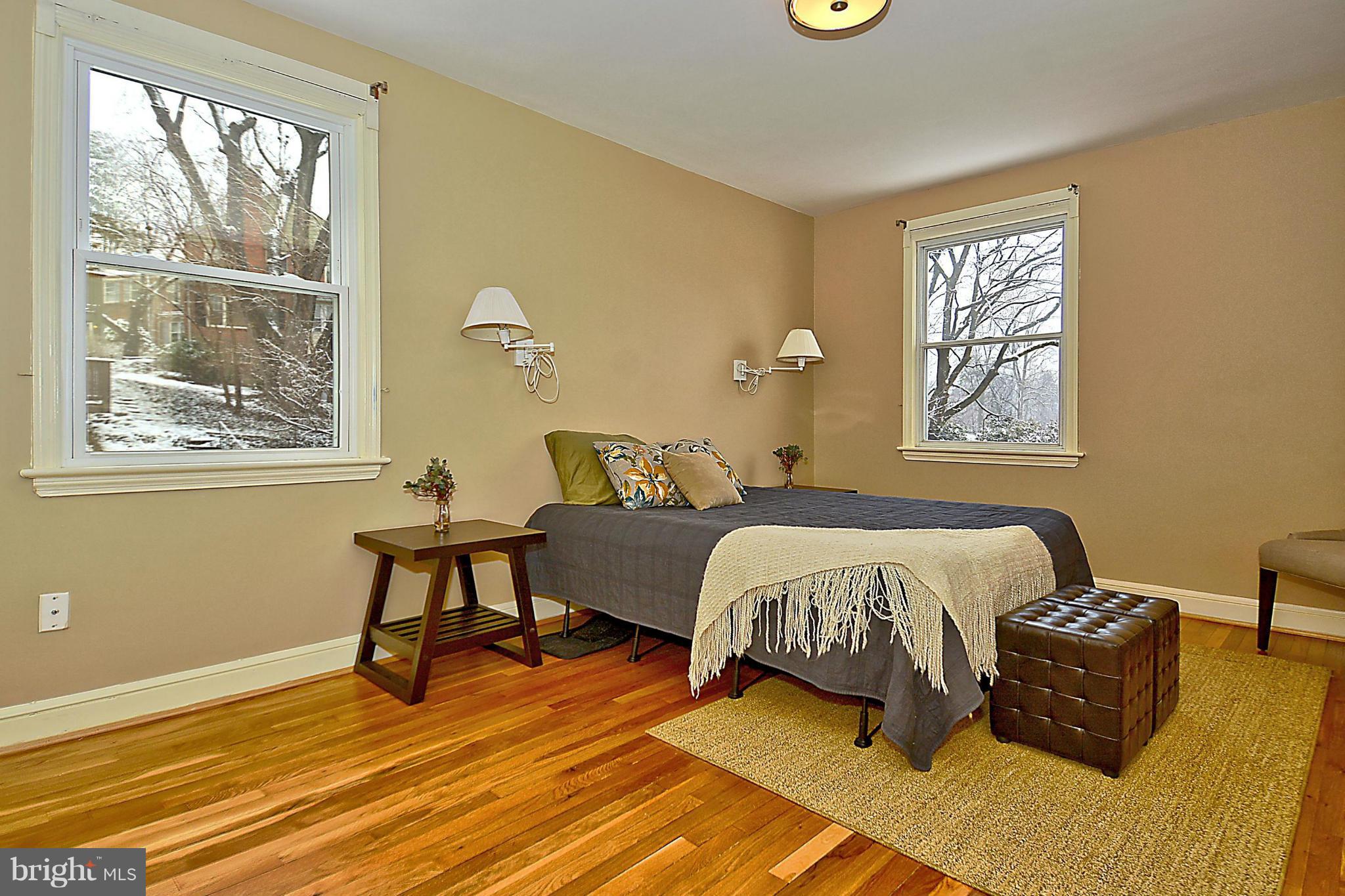 401 Mansfield Road Silver Spring, MD 20910 - Photo 15 of 29 Bedroom (Master)