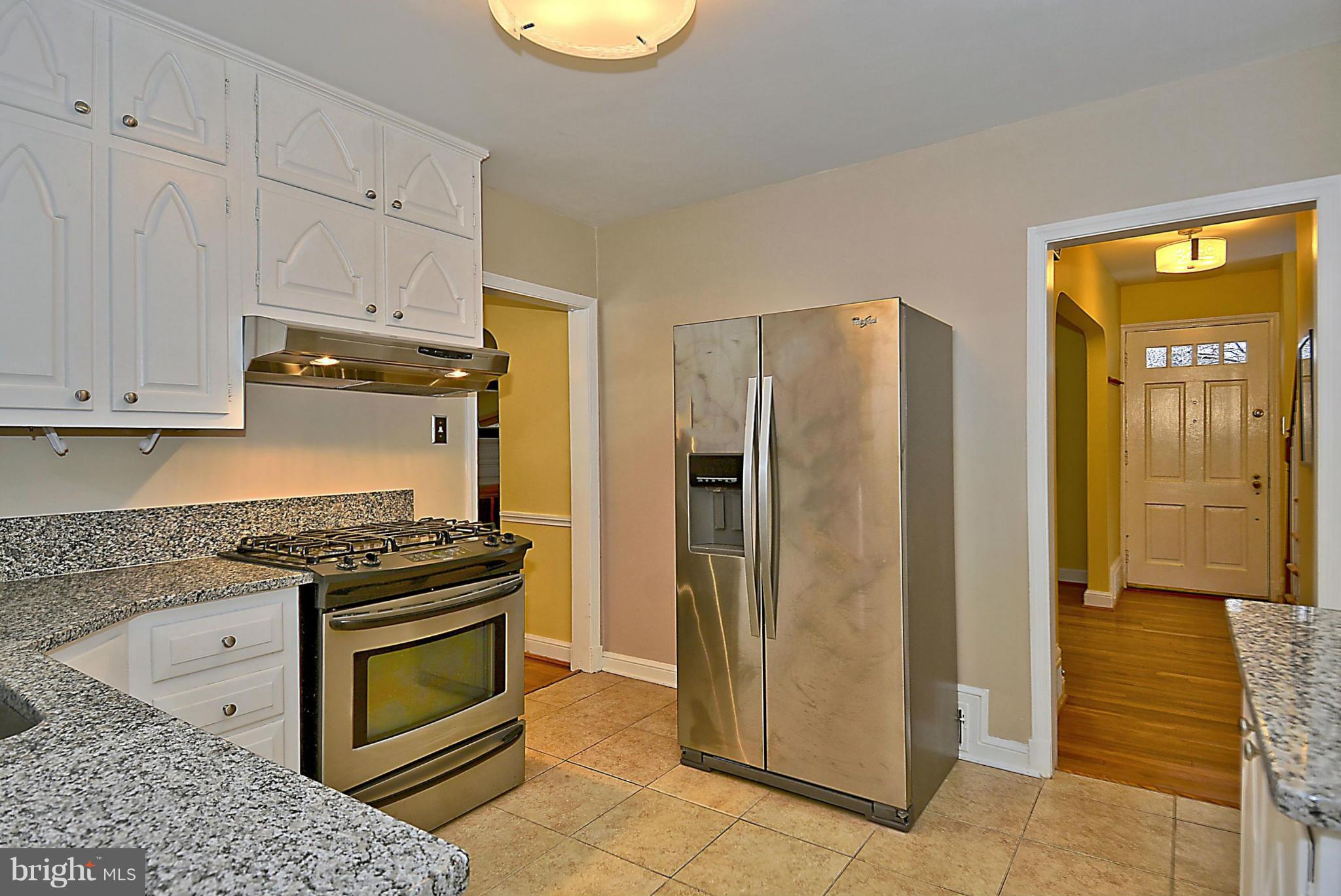 401 Mansfield Road Silver Spring, MD 20910 - Photo 10 of 29 Kitchen