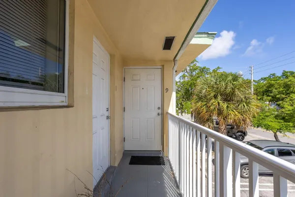 $1,650 | 331 Southeast 19th Avenue, Unit 9, Pompano Beach, FL 33060