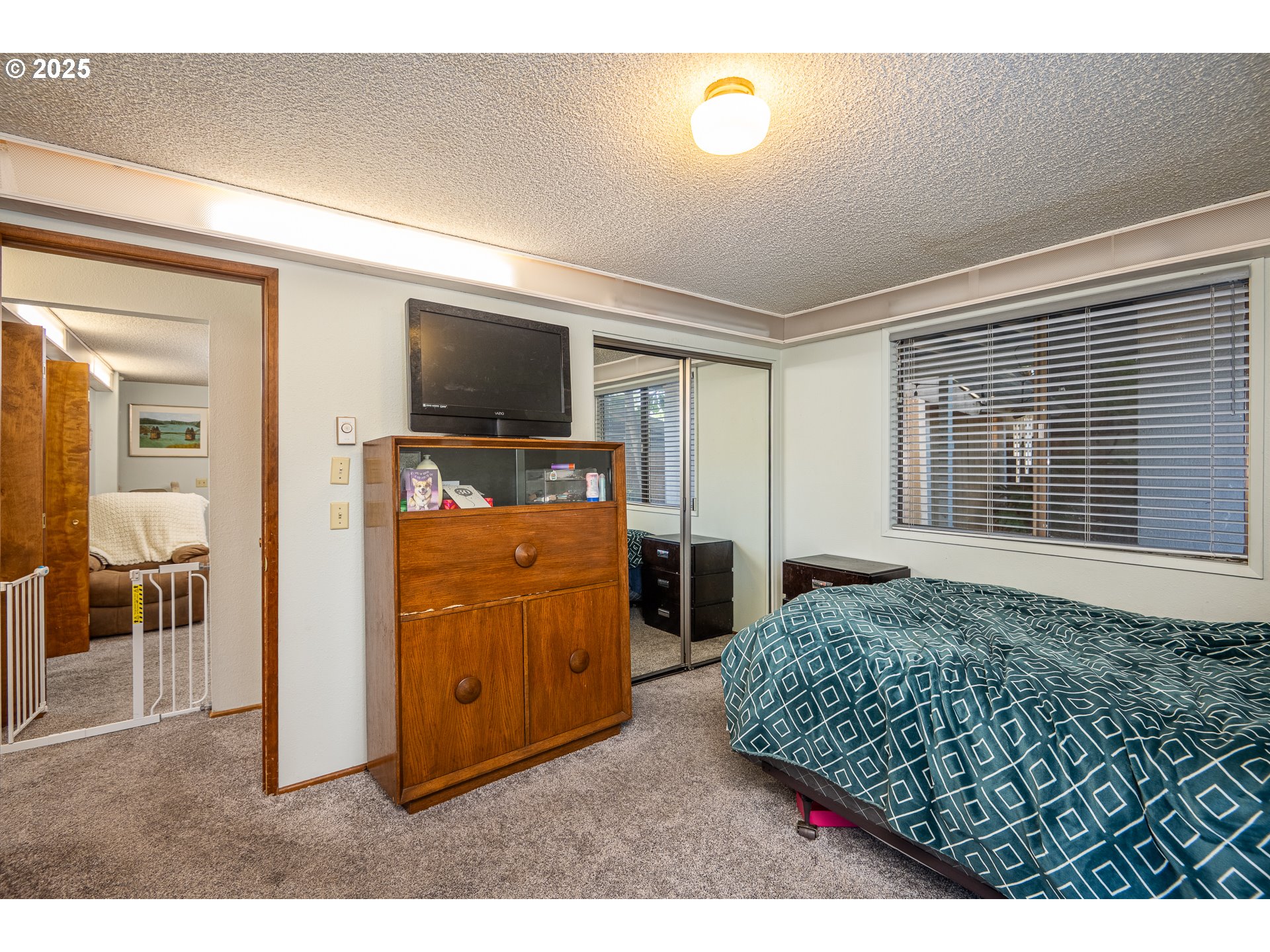 566 65th Street Springfield, OR 97478 - Photo 16 of 47