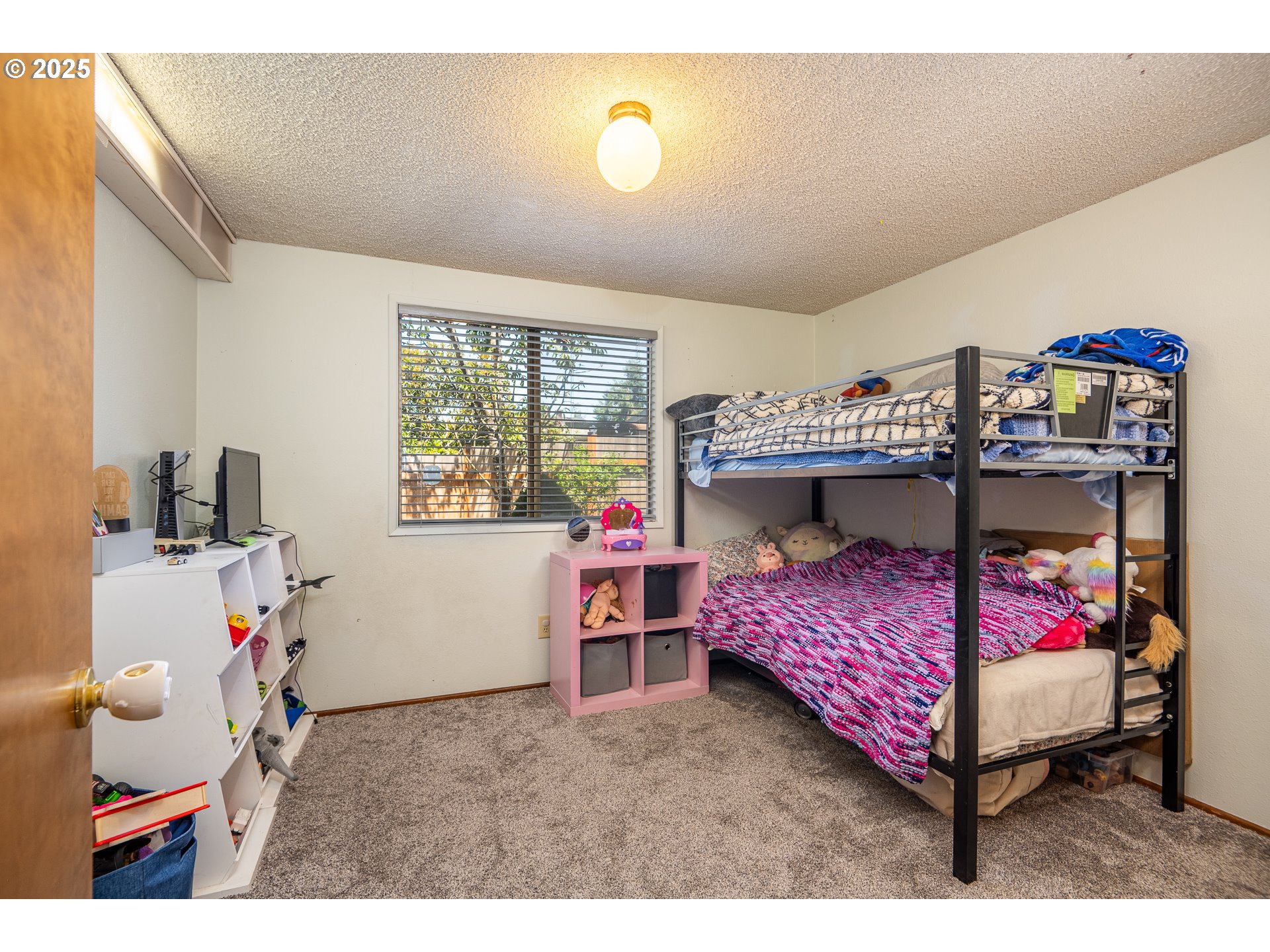 566 65th Street Springfield, OR 97478 - Photo 17 of 47