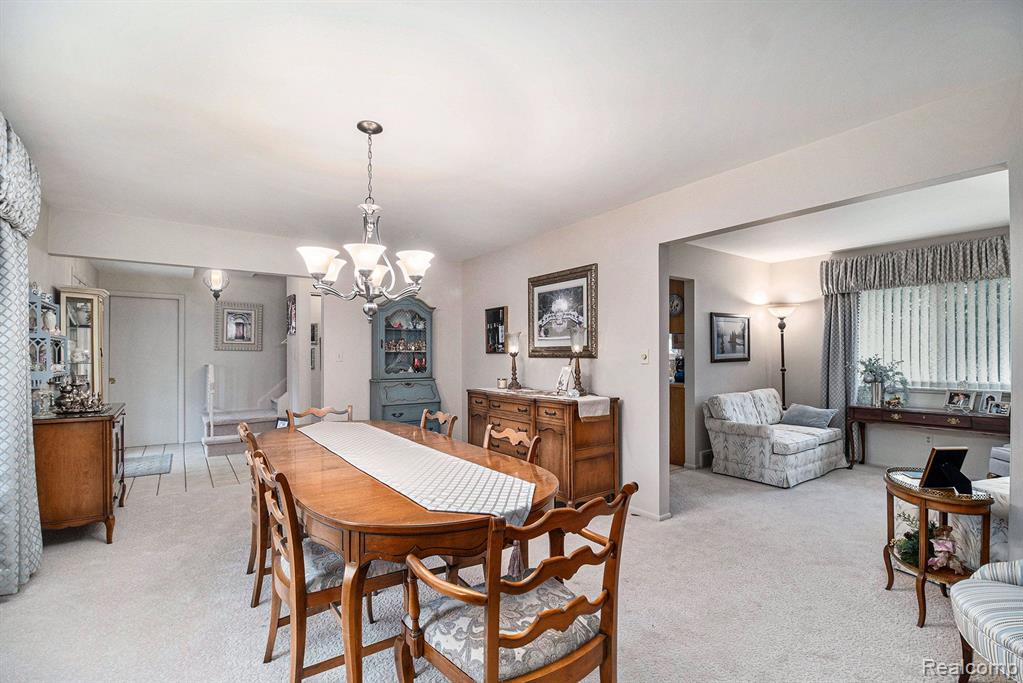 1129 Dolliver Street Rochester Hills, MI 48306 - Photo 14 of 48