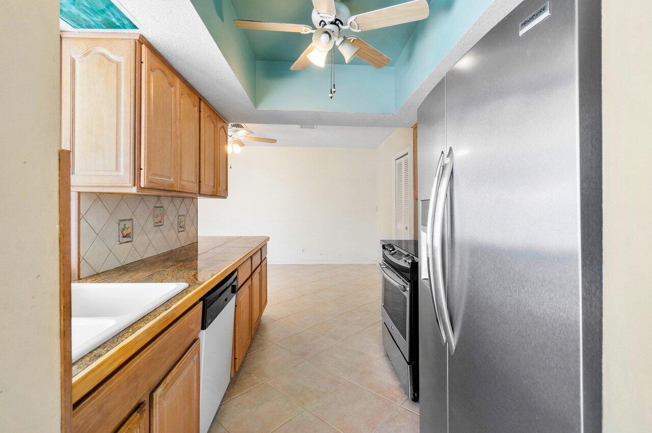 970 Southwest 7th Street Boca Raton, FL 33486 - Photo 9 of 34 009-970Southwest7thStreet-BocaRaton-FL-3