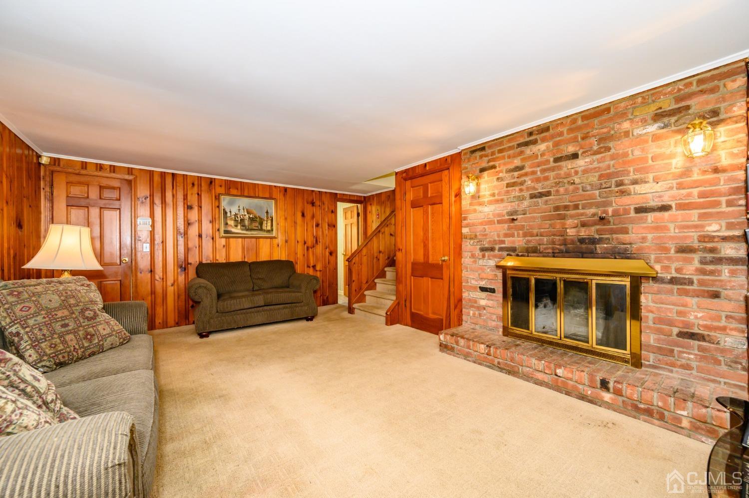13 Windsor Road Morris Plains, NJ 07950 - Photo 20 of 56 Gallery Image 20
