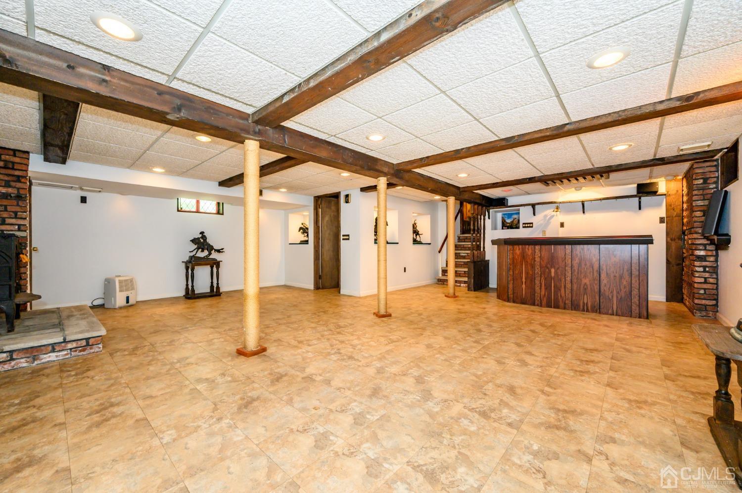 13 Windsor Road Morris Plains, NJ 07950 - Photo 22 of 56 Gallery Image 22