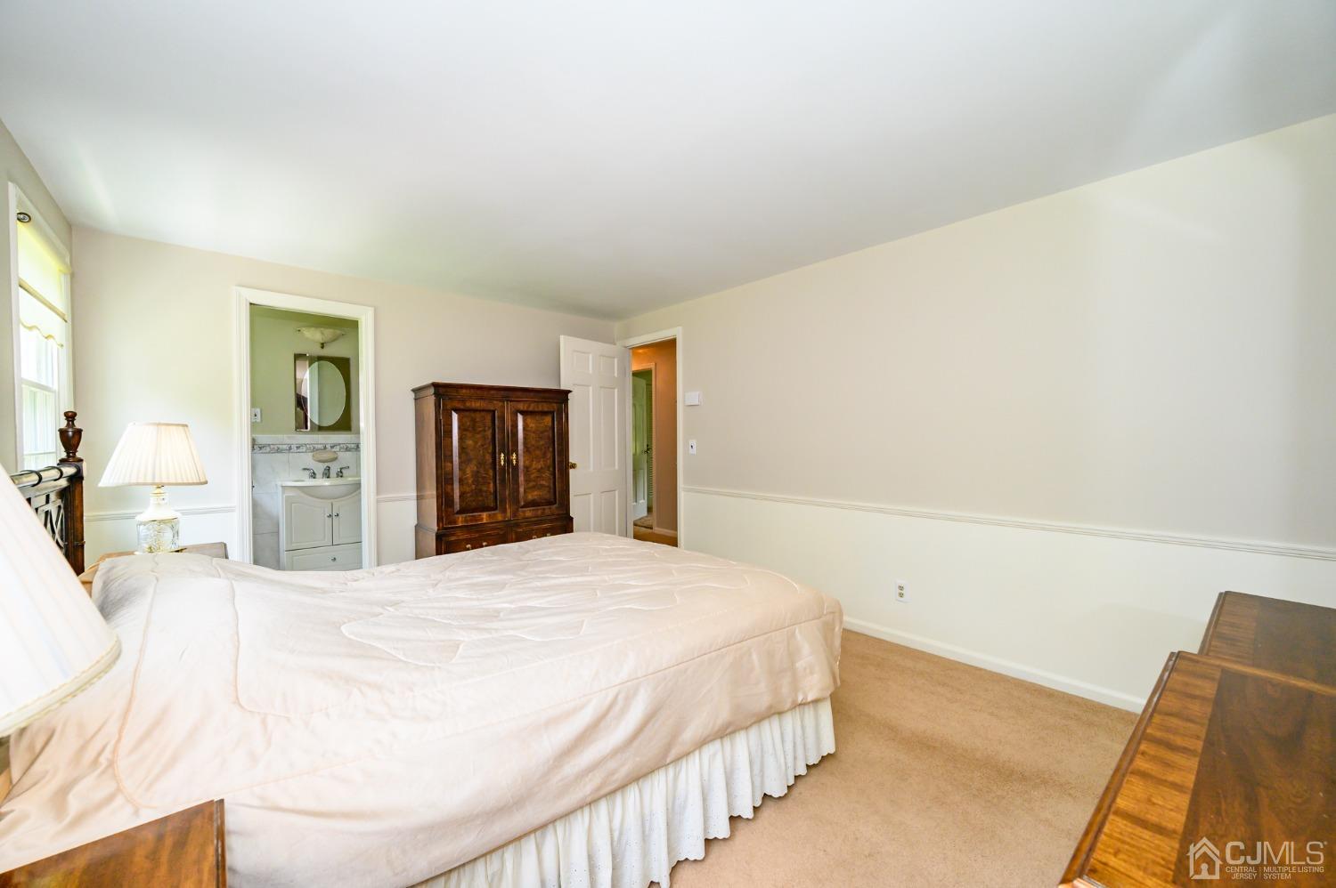13 Windsor Road Morris Plains, NJ 07950 - Photo 34 of 56 Gallery Image 34