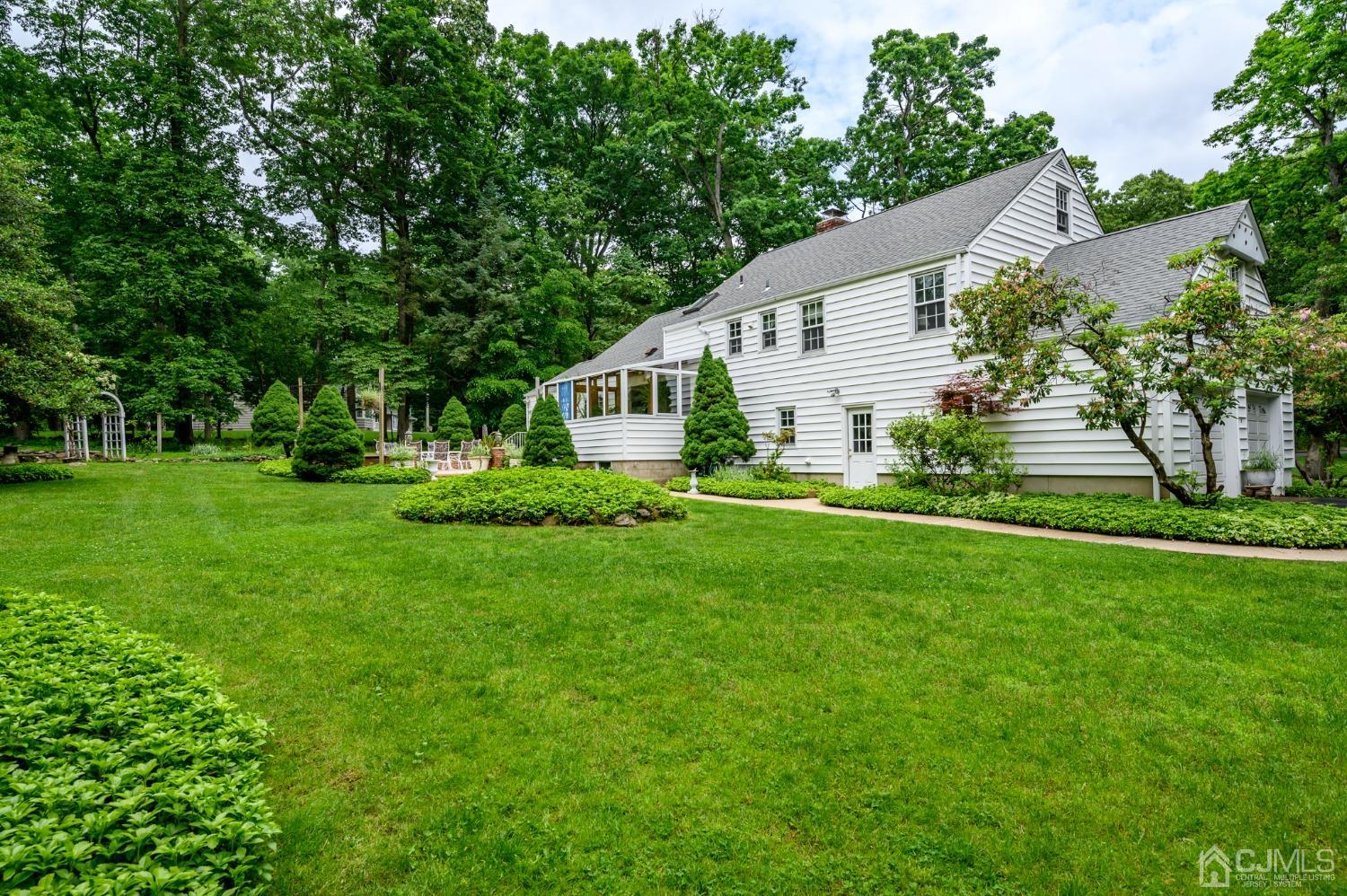 13 Windsor Road Morris Plains, NJ 07950 - Photo 47 of 56 Gallery Image 47