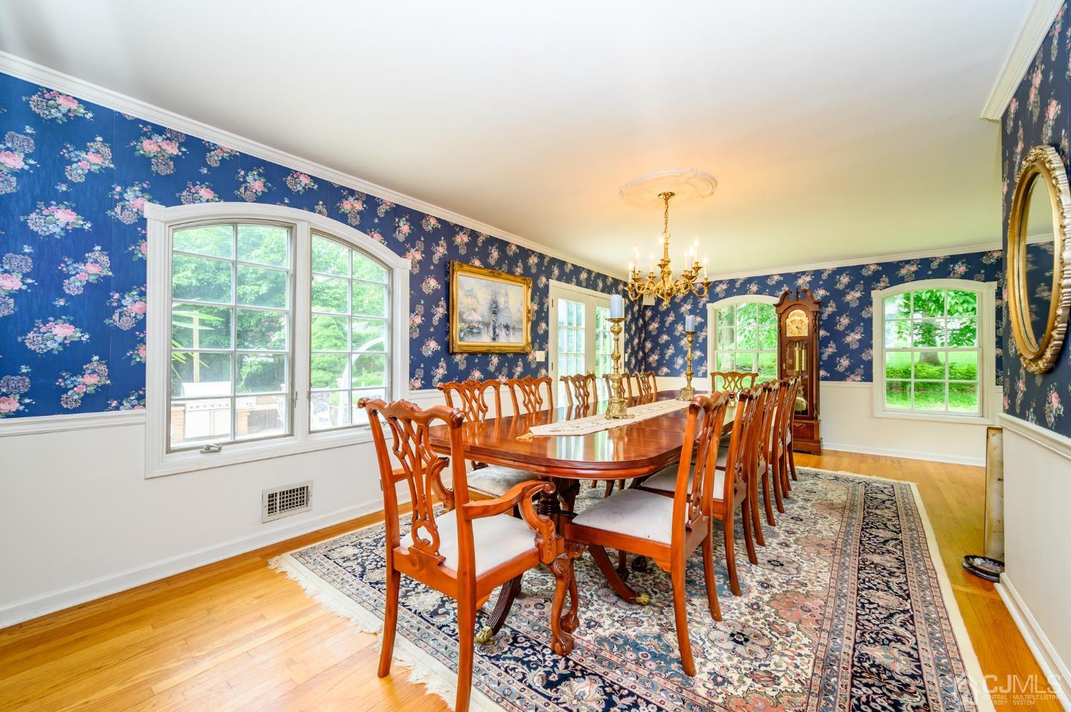 13 Windsor Road Morris Plains, NJ 07950 - Photo 8 of 56 Gallery Image 8