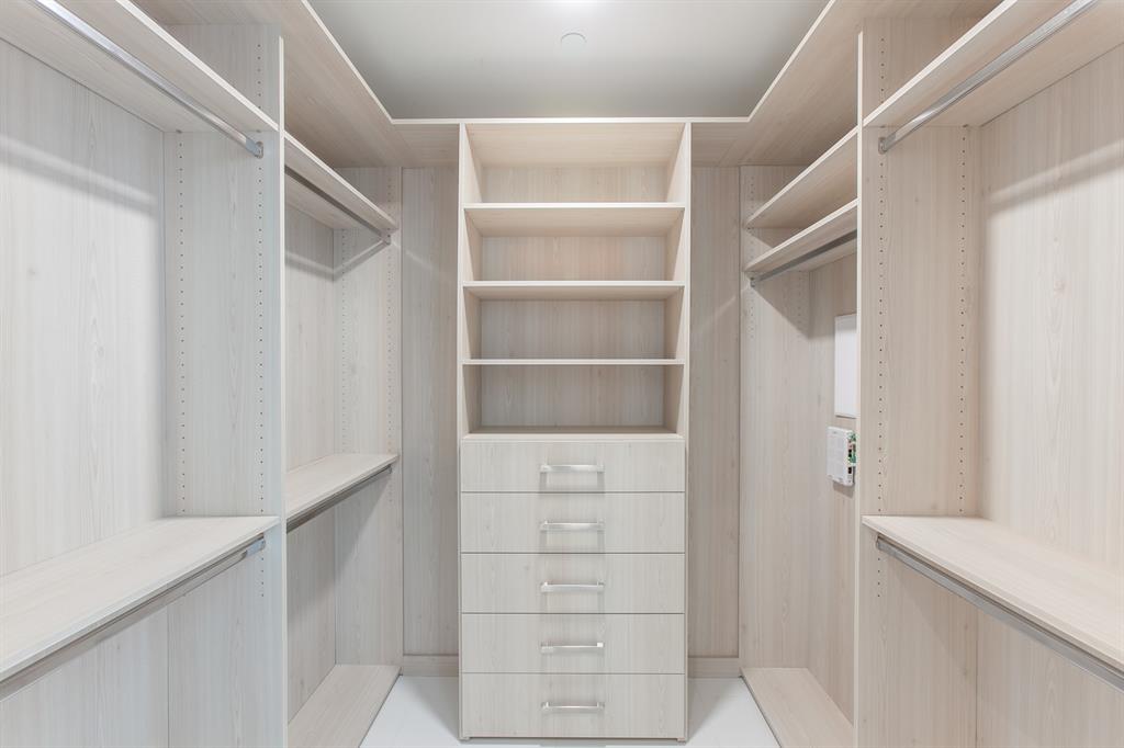 851 Northeast 1st Avenue, Unit 2005 Miami, FL 33132 - Photo 14 of 23 a view of walk in closet