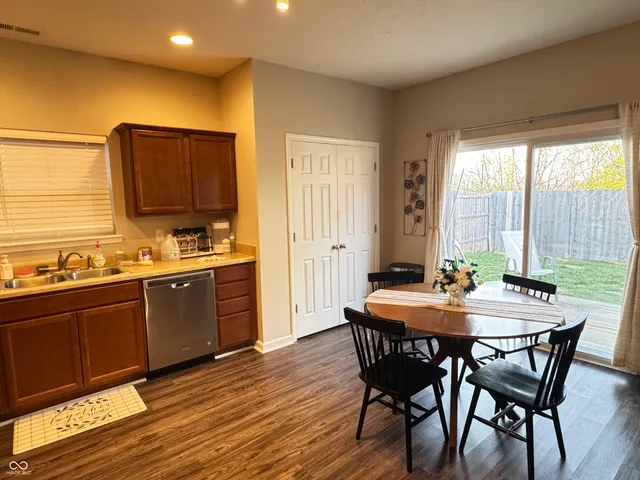 $1,800 | 914 Baden Manor Drive, Indianapolis, IN 46217