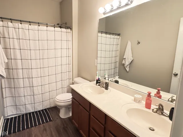 $1,800 | 914 Baden Manor Drive, Indianapolis, IN 46217