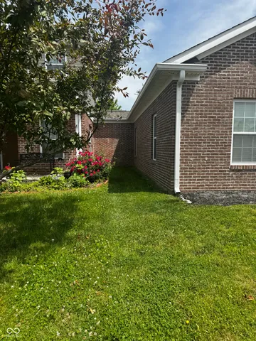 $1,800 | 914 Baden Manor Drive, Indianapolis, IN 46217