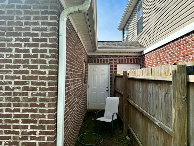 $1,800 | 914 Baden Manor Drive, Indianapolis, IN 46217