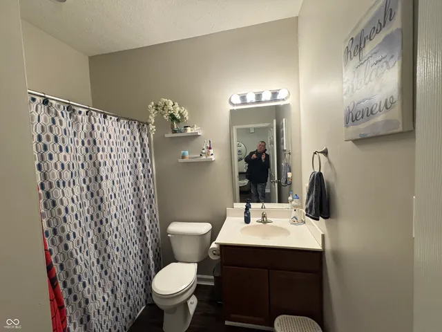 $1,800 | 914 Baden Manor Drive, Indianapolis, IN 46217