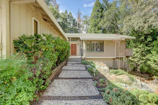 $515,000 | 18367 Jayhawk Drive, Penn Valley, CA 95946