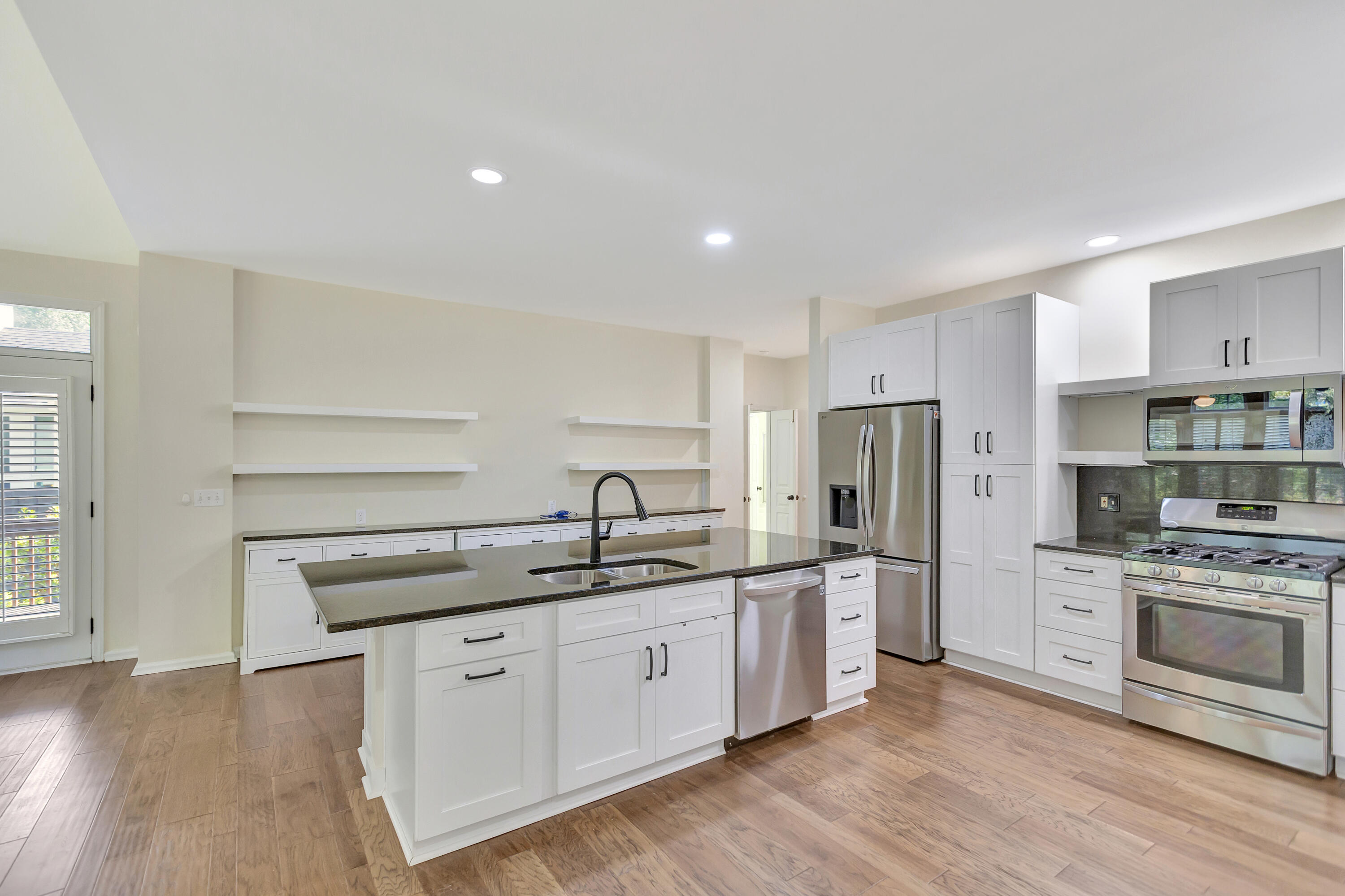 1075 Barfield Street Daniel Island, SC 29492 - Photo 15 of 55 296A6239