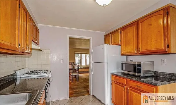 $2,000 | 28 B Garfield Park, Unit 2802, Edison, NJ 08837