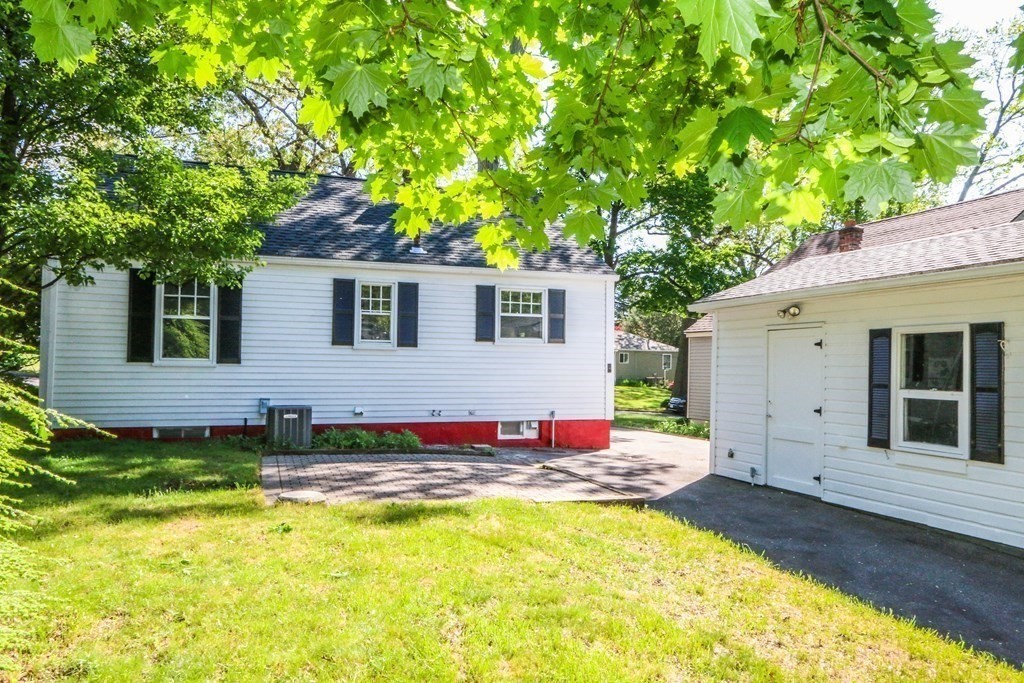 248 Shawmut Street Springfield, MA 01108 - Photo 28 of 30