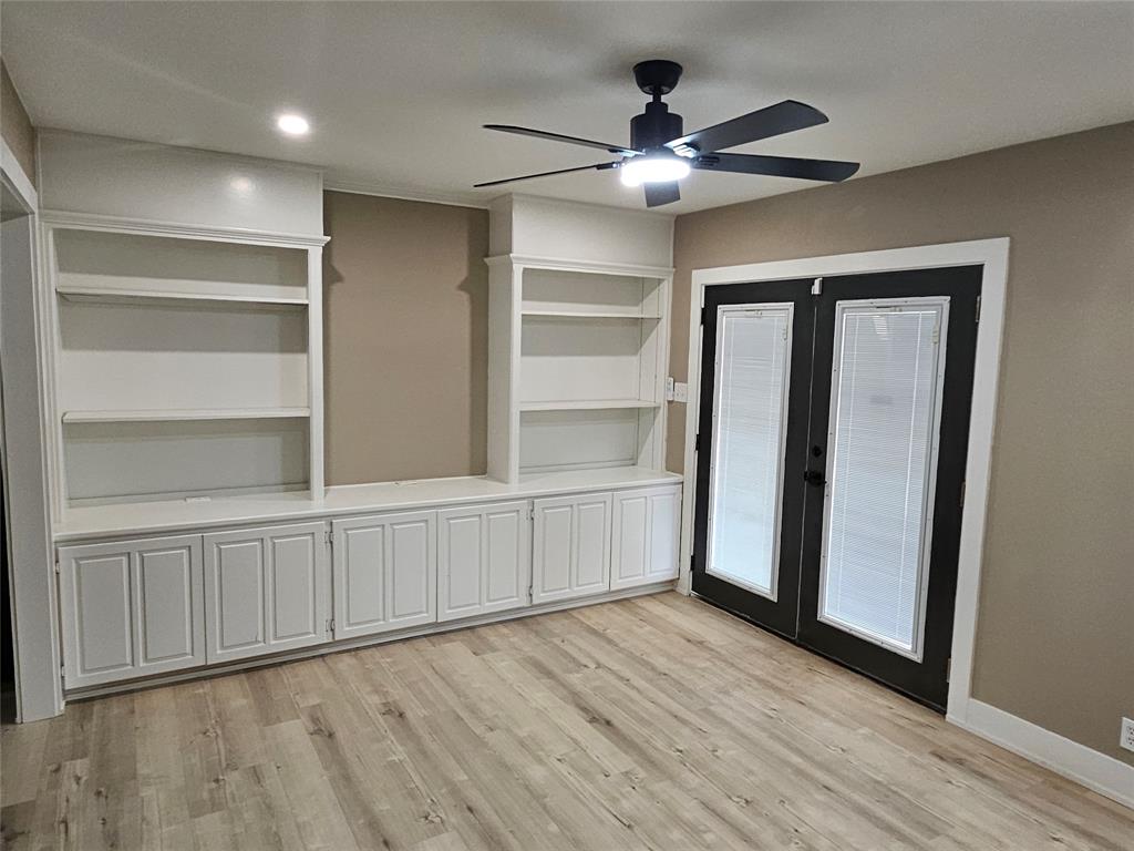 5501 Chimney Rock Road Abilene, TX 79606 - Photo 14 of 14 a view of an empty room with a window