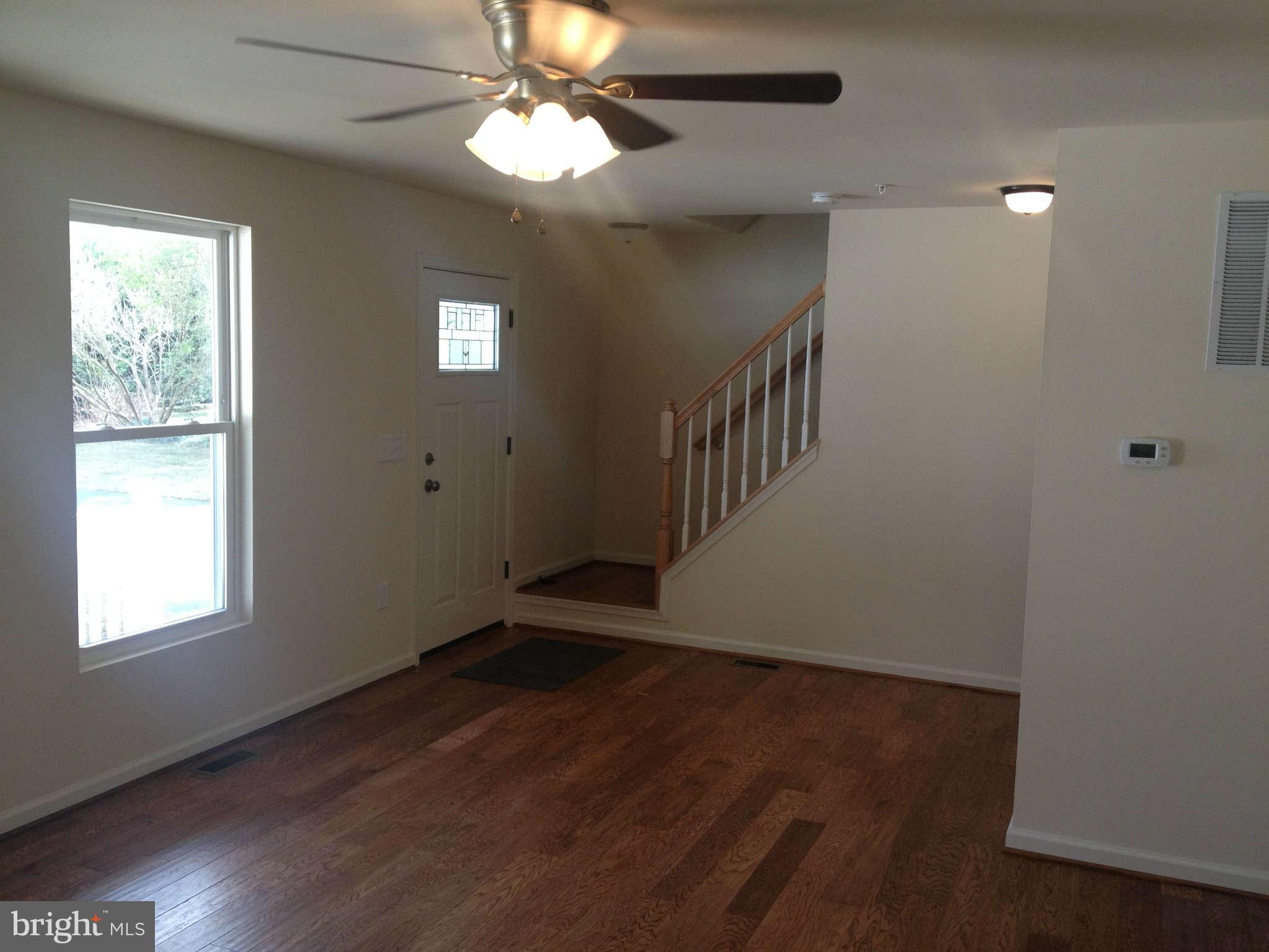 612 Saltzman Road Severna Park, MD 21146 - Photo 3 of 29 Living Room