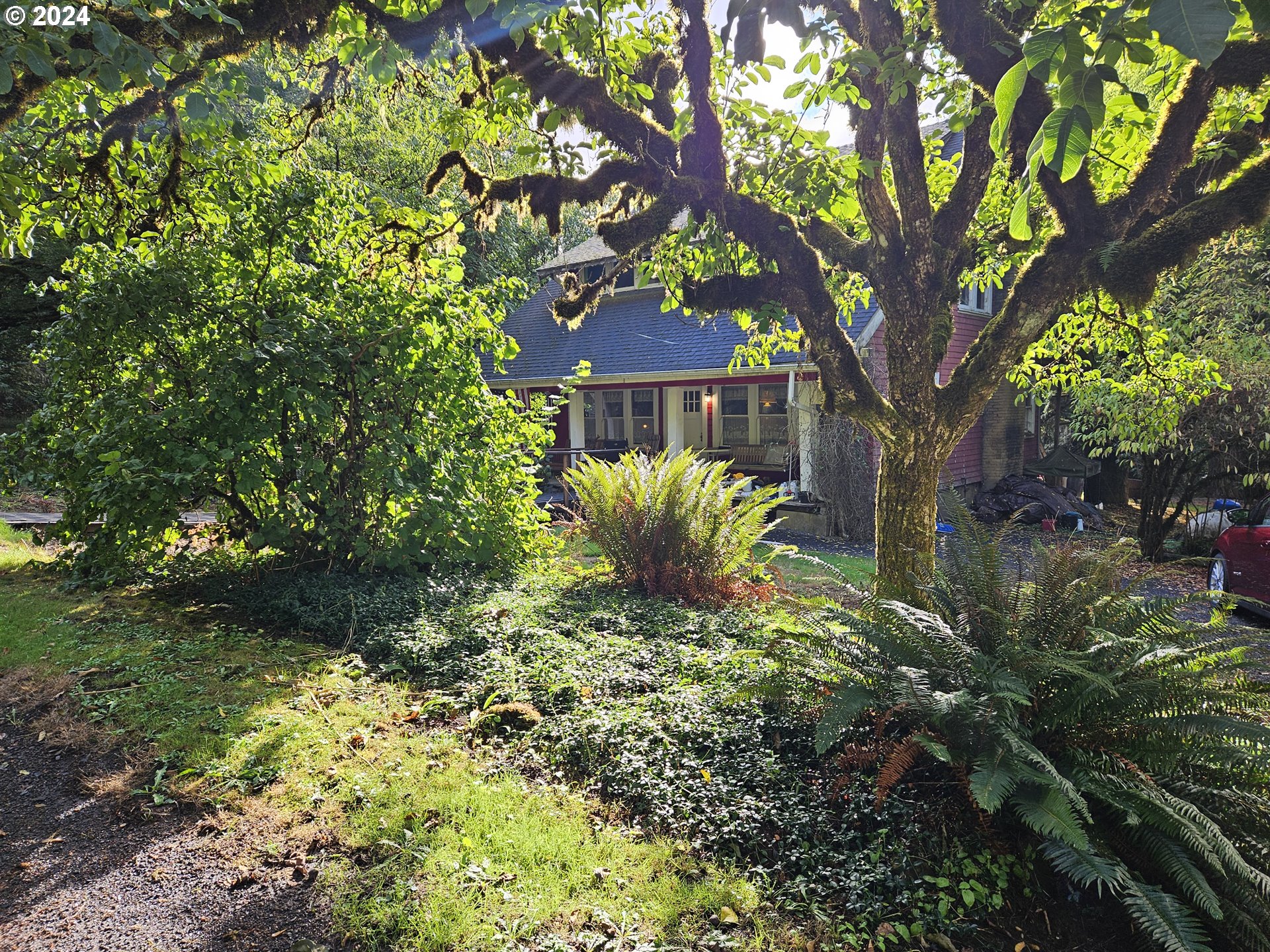20812 Blodgett Road Blodgett, OR 97326 - Photo 16 of 31 Gallery Image 16