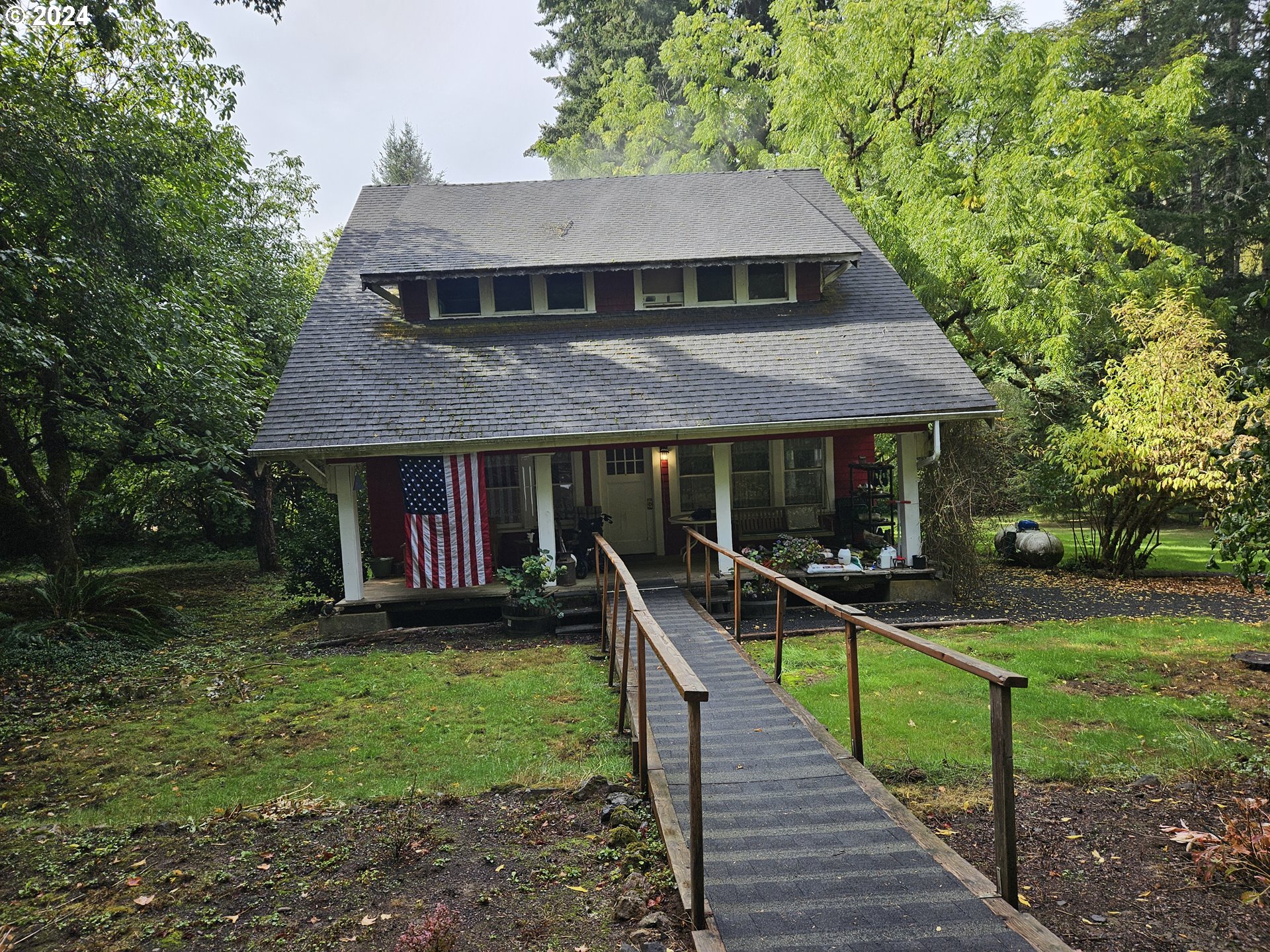 20812 Blodgett Road Blodgett, OR 97326 - Photo 18 of 31 Gallery Image 18