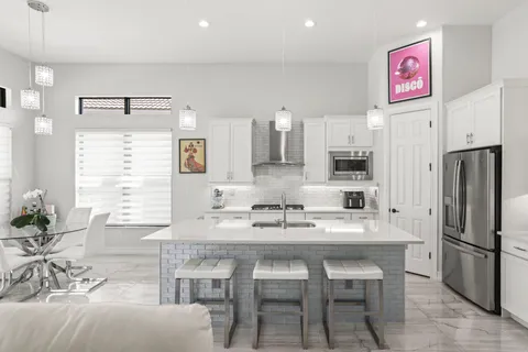 $975,000 | 9031 Leon Circle, Parkland, FL 33076